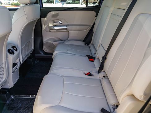 New 2026 Mercedes-Benz GLB 250 image 19