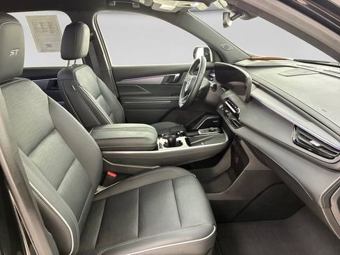 Used 2025 Buick Enclave Sport Touring w/ Power Package AWD/4WD image 14
