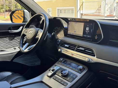Used 2020 Hyundai Palisade Limited image 18