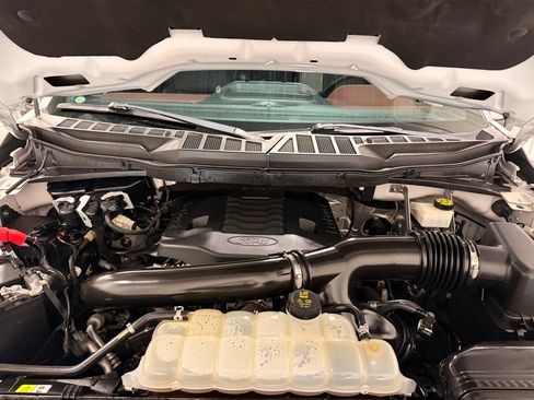 Used 2021 Ford F150 Lariat w/ Equipment Group 502A High AWD/4WD image 11