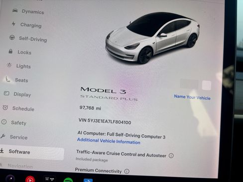 Used 2020 Tesla Model 3 Standard Range RWD image 10