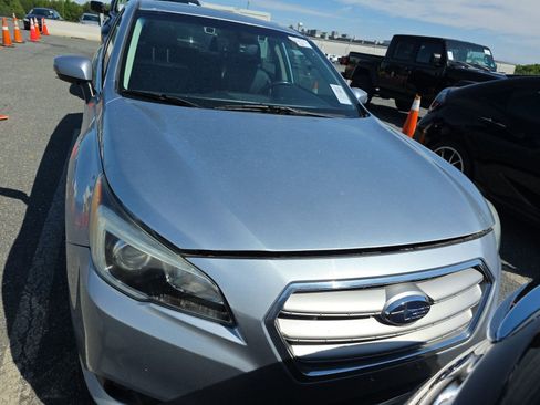 Used 2017 Subaru Legacy 2.5i Limited AWD/4WD image 2