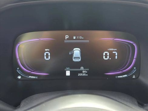 Used 2025 Kia Soul LX w/ LX Technology Package FWD image 10