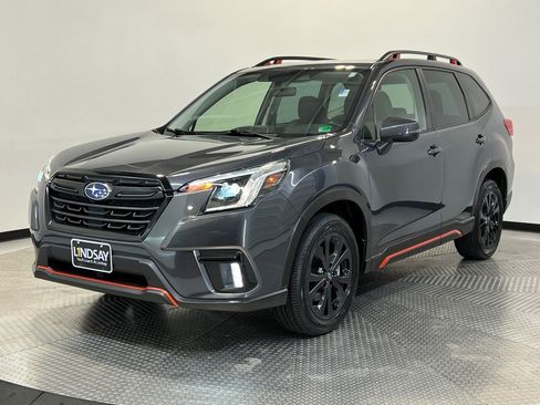 Used 2023 Subaru Forester Sport image 3