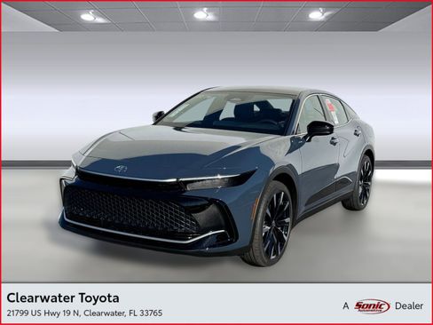 New 2026 Toyota Crown Platinum image 1