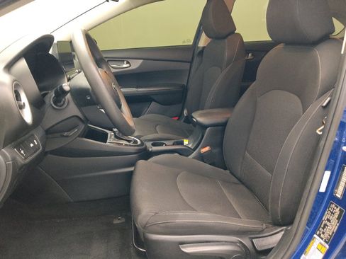 Used 2019 Kia Forte LXS FWD image 17