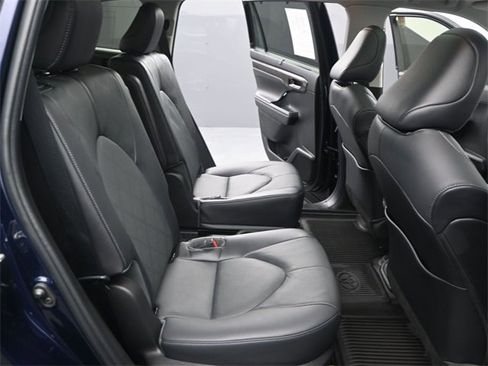 Used 2023 Toyota Highlander Platinum image 19