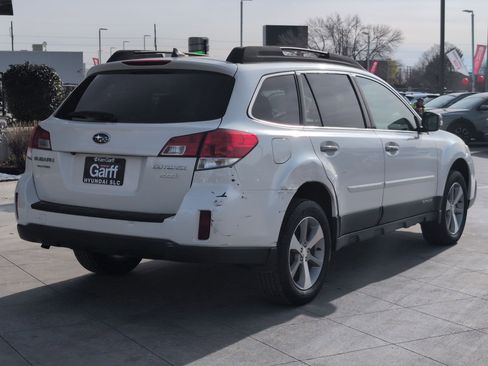 Used 2013 Subaru Outback 2.5i Limited image 4