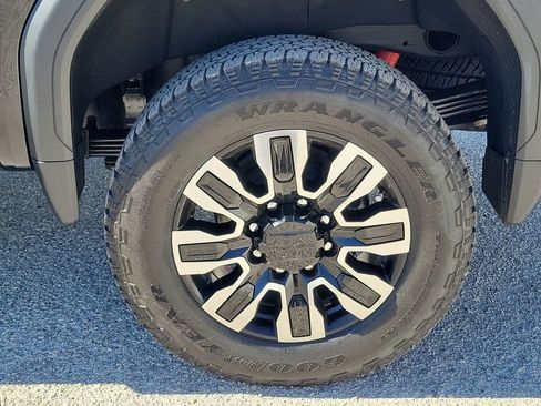 New 2026 GMC Sierra 2500 Denali Ultimate image 19