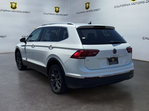 Used 2023 Volkswagen Tiguan SE FWD image 3