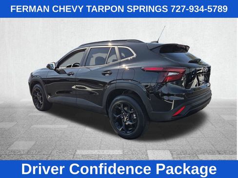 New 2026 Chevrolet Trax LT w/ Sunroof Package FWD image 7