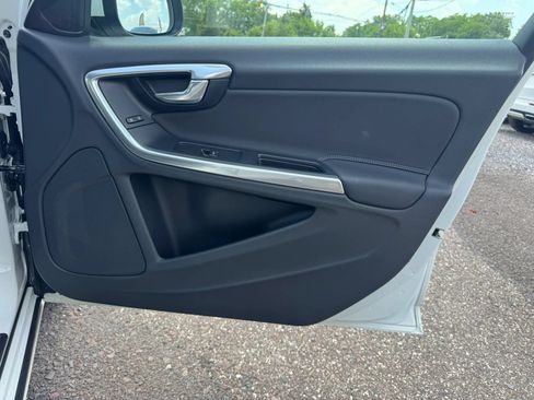 Used 2014 Volvo S60 T5 FWD image 23
