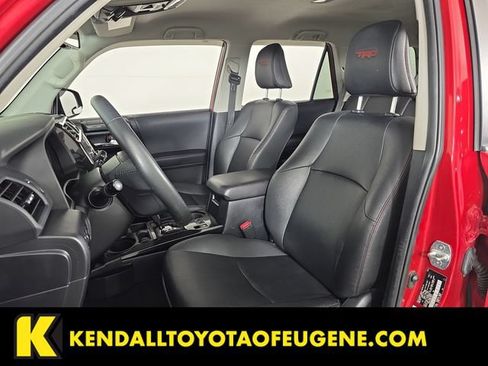 Used 2021 Toyota 4Runner TRD Off-Road Premium AWD/4WD image 18
