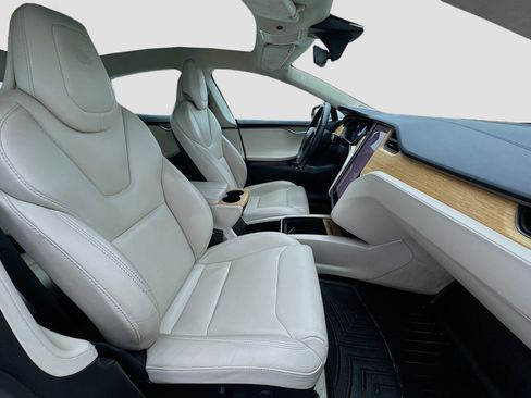 Used 2019 Tesla Model S AWD image 19