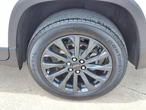 Used 2023 Chevrolet Traverse RS w/ LPO, Roadside Safety Package AWD/4WD image 8
