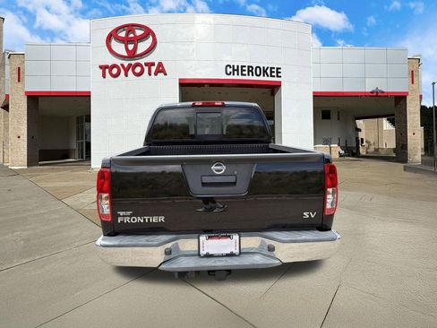 Used 2019 Nissan Frontier SV RWD image 6