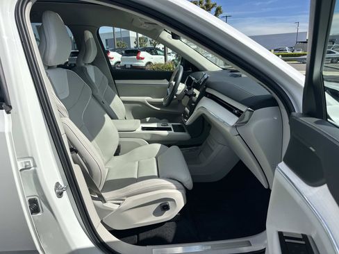 Certified 2025 Volvo EX90 Ultra image 26
