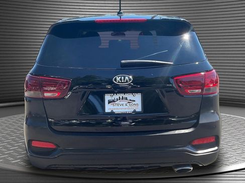 Used 2019 Kia Sorento AWD image 5