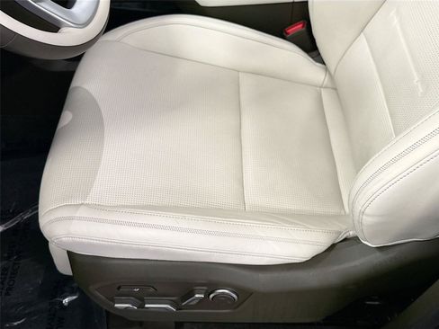 Used 2025 Hyundai Santa Fe Calligraphy FWD image 20
