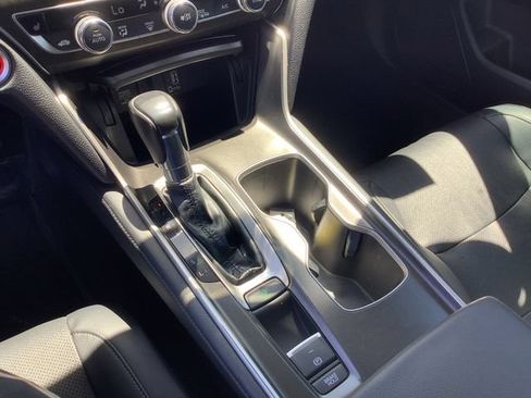 Used 2018 Honda Accord EX-L image 18