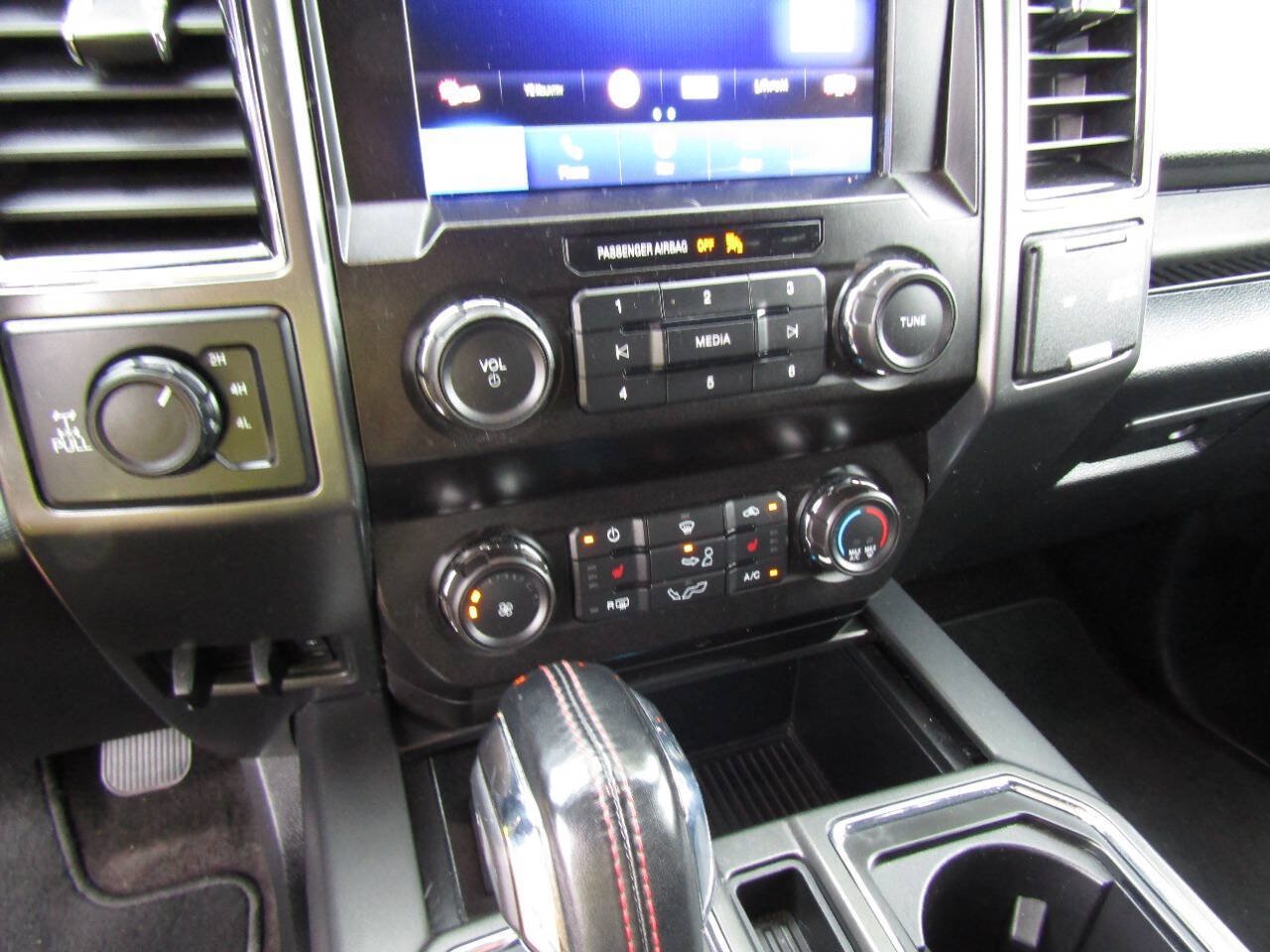 Used 2019 Ford F150 XLT w/ Equipment Group 302A Luxury AWD/4WD image 17