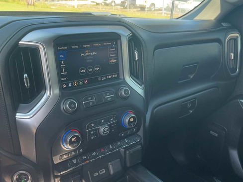 Used 2020 Chevrolet Silverado 2500 LTZ w/ LTZ Plus Package AWD/4WD image 19