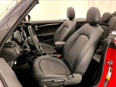 Used 2019 MINI Cooper Convertible w/ Signature Upholstery Package FWD image 13