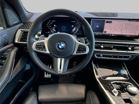 Used 2026 BMW X7 M60i AWD/4WD image 5