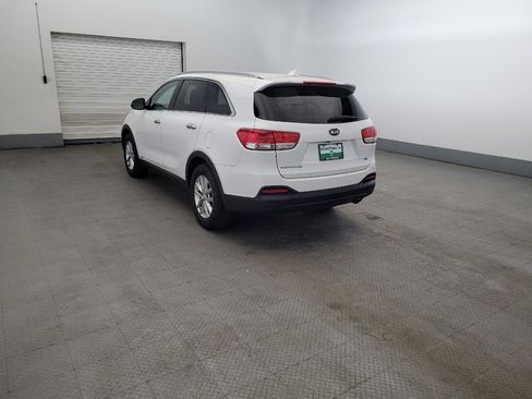 Used 2016 Kia Sorento AWD w/ LX Convenience Package image 5