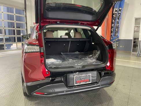 New 2026 Nissan Murano Platinum w/ Cargo Package AWD/4WD image 7