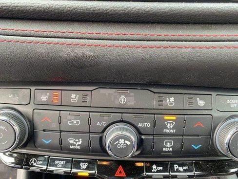 Used 2024 Dodge Durango GT image 14