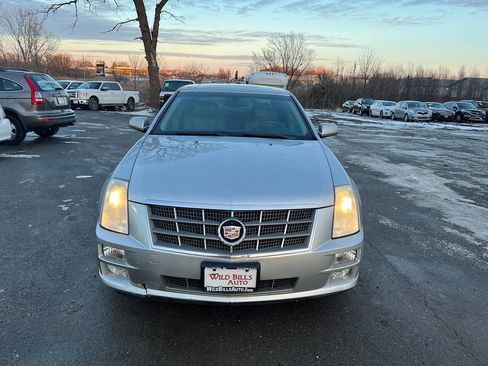 Used 2008 Cadillac STS V8 image 3