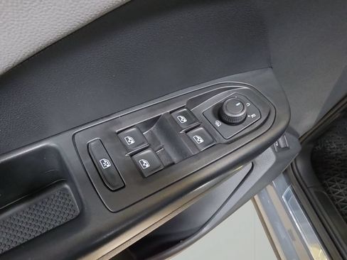 Used 2024 Volkswagen Taos SEL AWD/4WD image 14