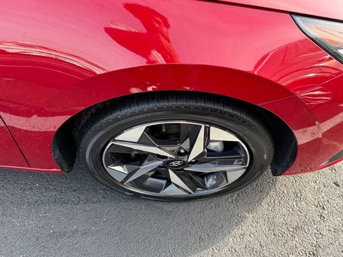 Certified 2023 Hyundai Elantra Limited FWD image 6