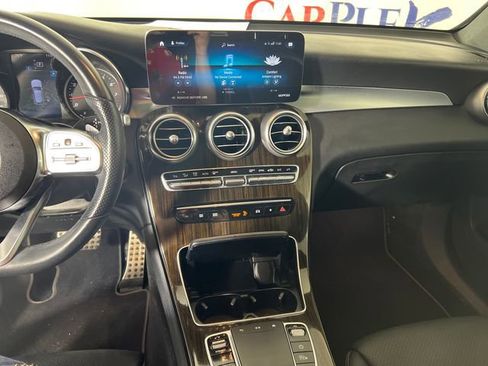 Used 2022 Mercedes-Benz GLC 300 image 17
