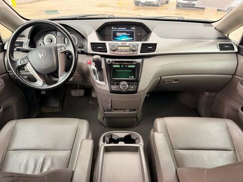 Used 2016 Honda Odyssey EX-L image 2