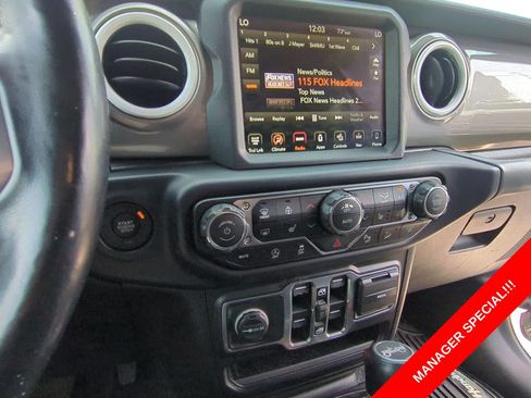 Certified 2019 Jeep Wrangler Unlimited Sahara AWD/4WD image 53