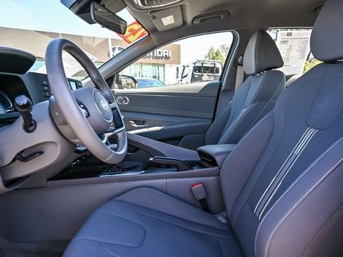 Certified 2025 Hyundai Elantra Sport image 14