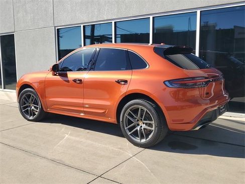 Used 2022 Porsche Macan image 3