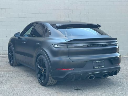 Used 2025 Porsche Cayenne Turbo GT AWD/4WD image 7