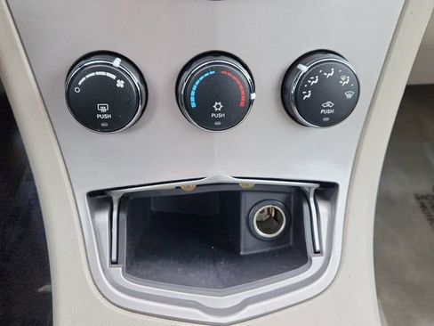 Used 2008 Chrysler Sebring Touring image 31