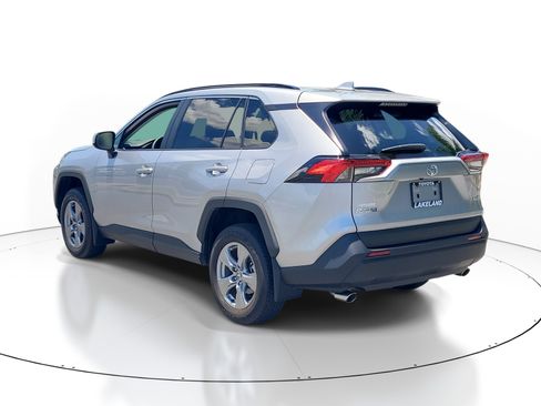Certified 2025 Toyota RAV4 XLE FWD image 5