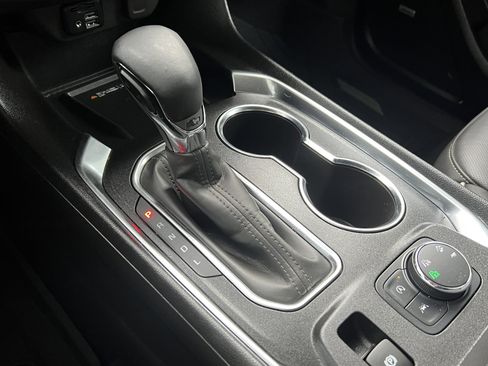 Used 2024 Chevrolet Traverse Premier w/ Redline Edition image 35