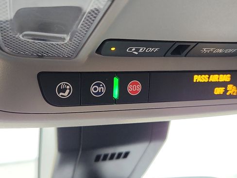 Used 2023 GMC Terrain AT4 image 19