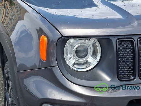 Used 2019 Jeep Renegade Altitude w/ UConnect 8.4 Nav Group AWD/4WD image 9
