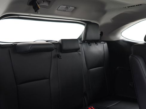 Used 2025 Toyota Highlander Platinum AWD/4WD image 12
