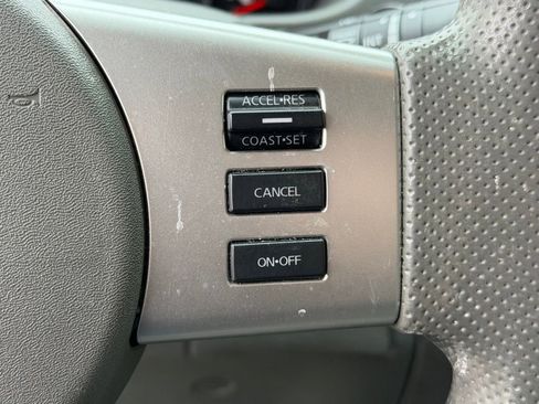 Used 2020 Nissan Frontier SV image 12