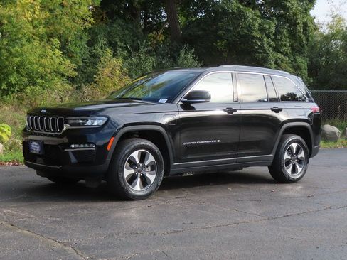 Certified 2024 Jeep Grand Cherokee Limited 4xe AWD/4WD image 28