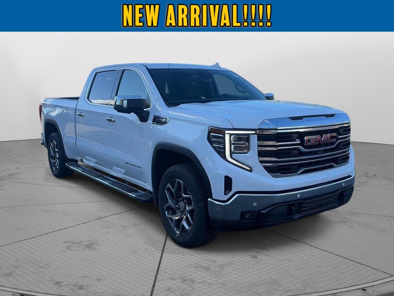 Used 2026 GMC Sierra 1500 SLT w/ SLT Premium Package AWD/4WD image 8