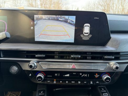 Used 2024 Kia Telluride EX X-Line image 12